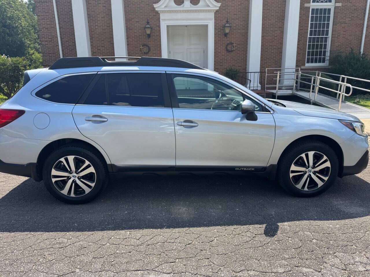 2019 SUBARU Outback