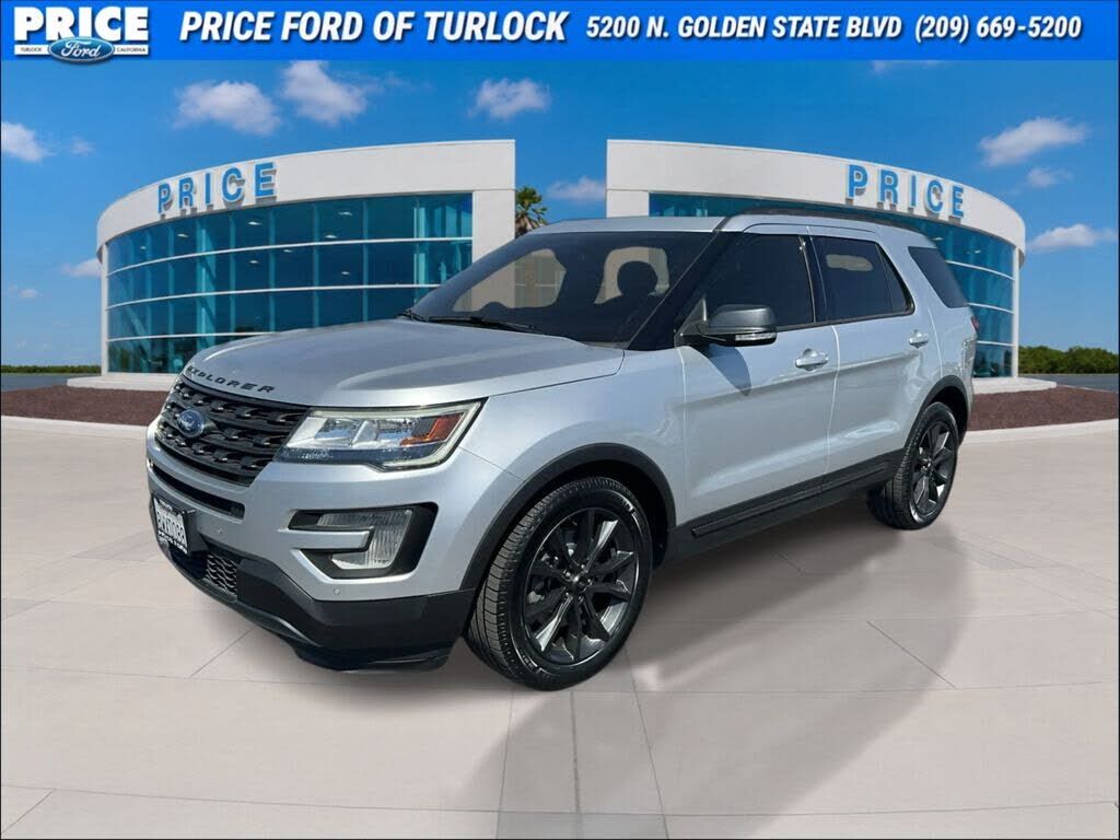 2017 FORD Explorer