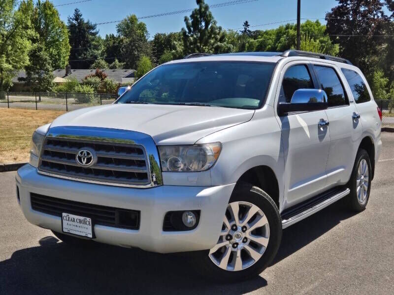 2016 TOYOTA Sequoia