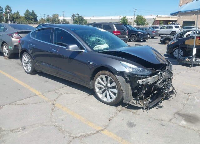2018 TESLA Model 3