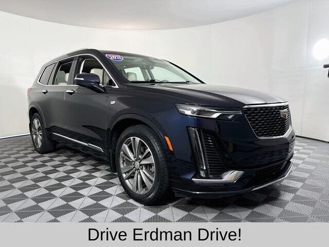 2021 CADILLAC XT6