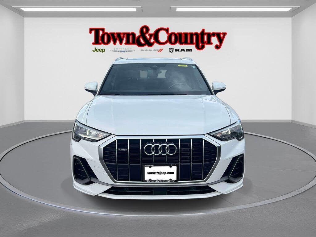 2022 Audi Q3