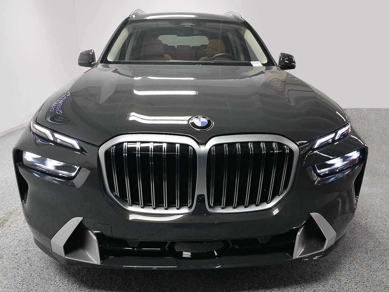 2027 BMW X7