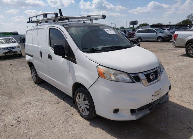 2015 NISSAN NV200