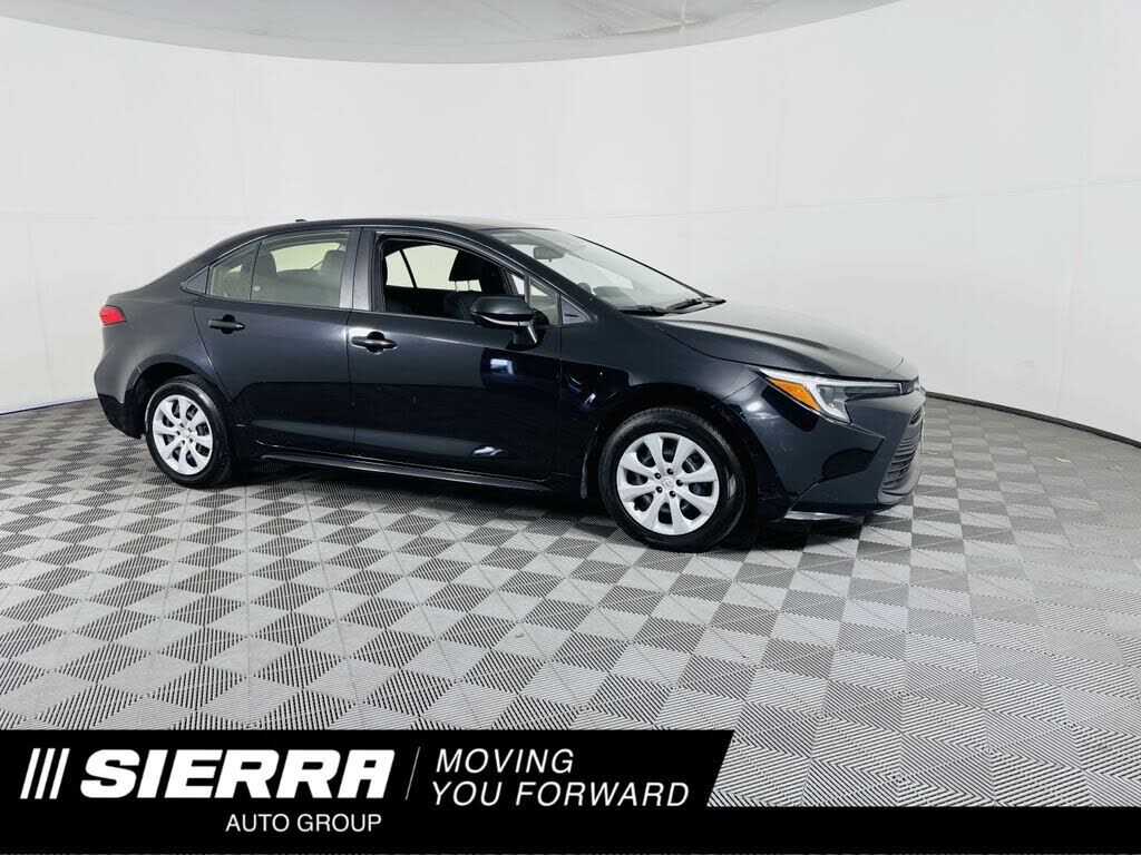 2024 TOYOTA Corolla