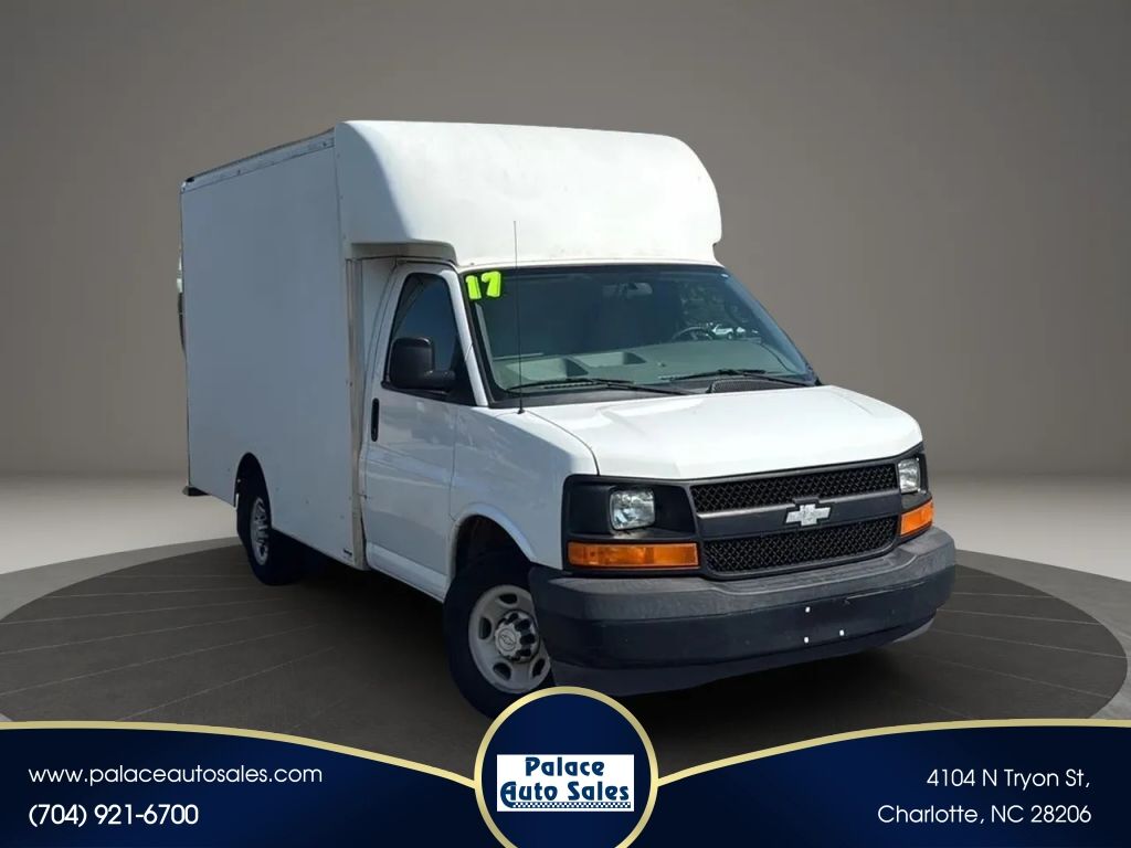 2017 CHEVROLET Express