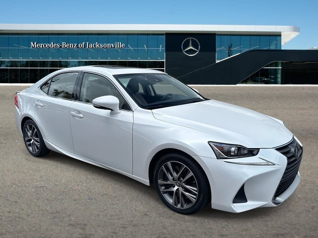 2020 LEXUS IS