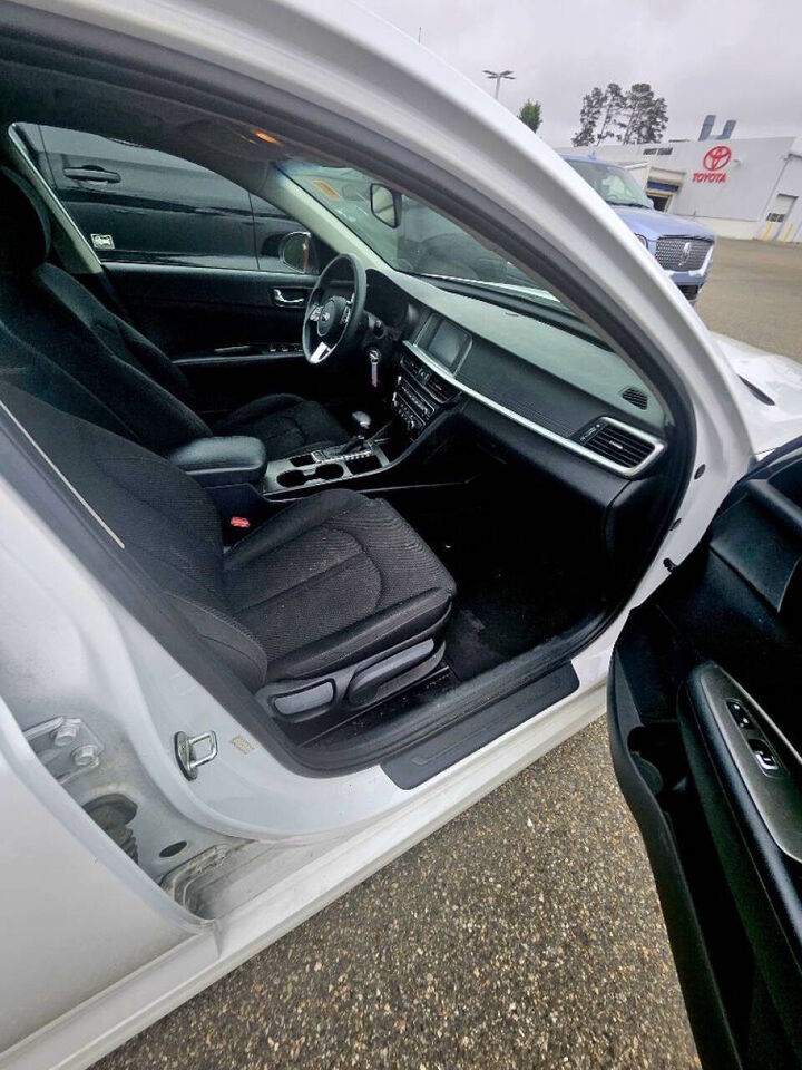 2017 KIA Optima
