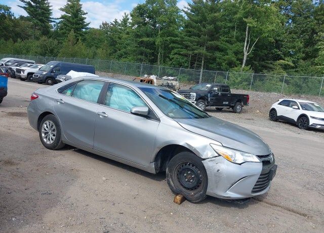 2017 TOYOTA Camry
