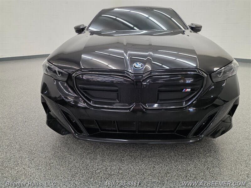2024 BMW i5