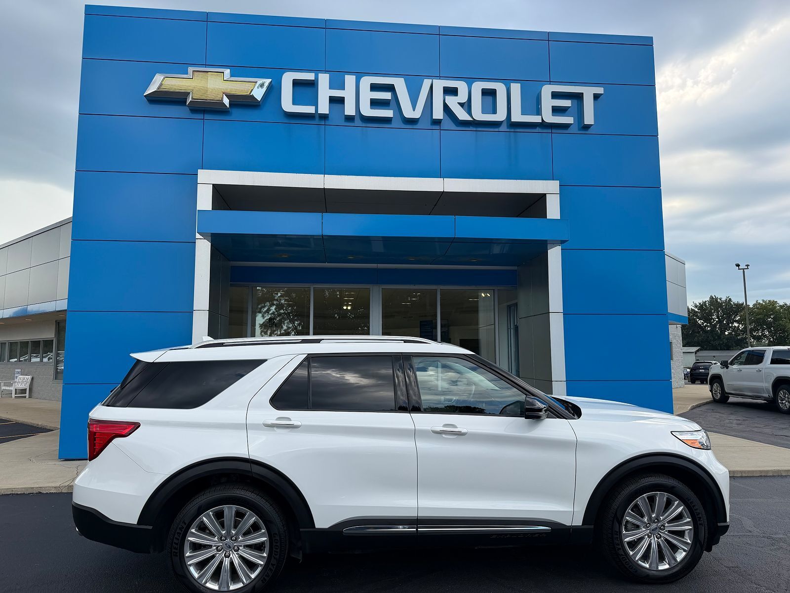 2020 FORD Explorer