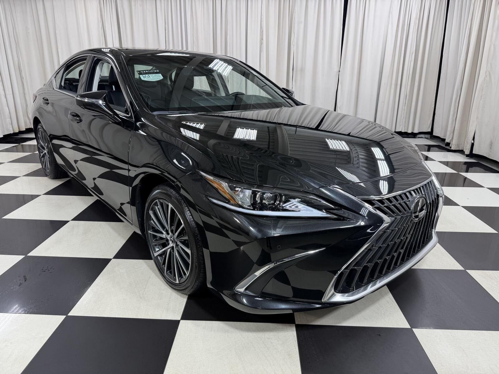 2025 LEXUS ES