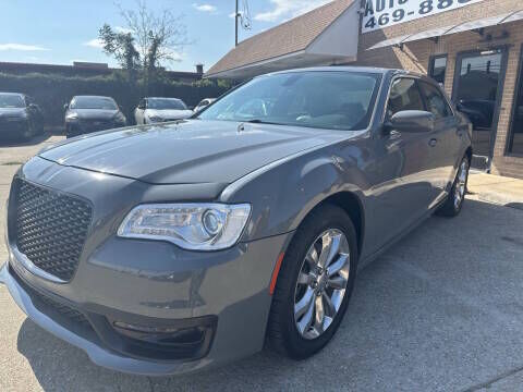 2019 CHRYSLER 300