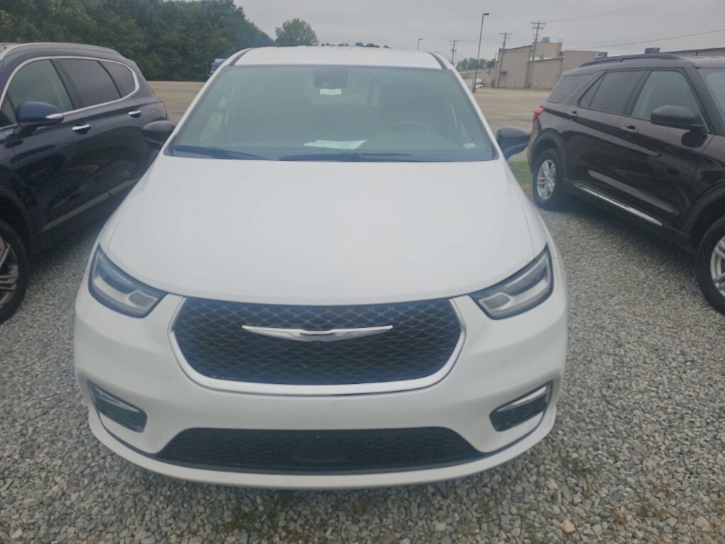 2025 CHRYSLER Pacifica