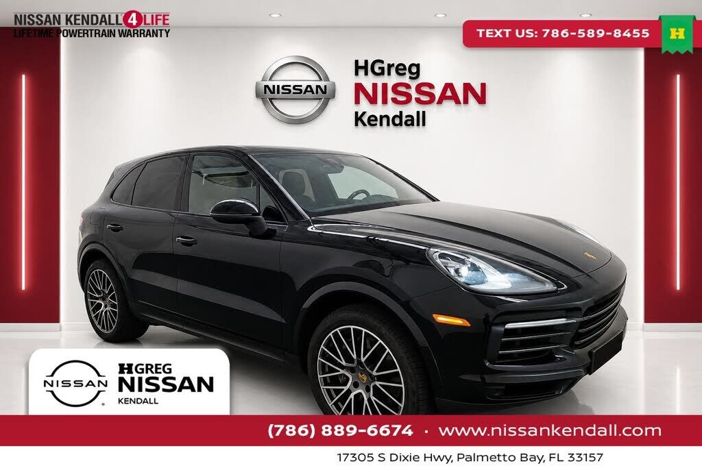 2023 PORSCHE Cayenne