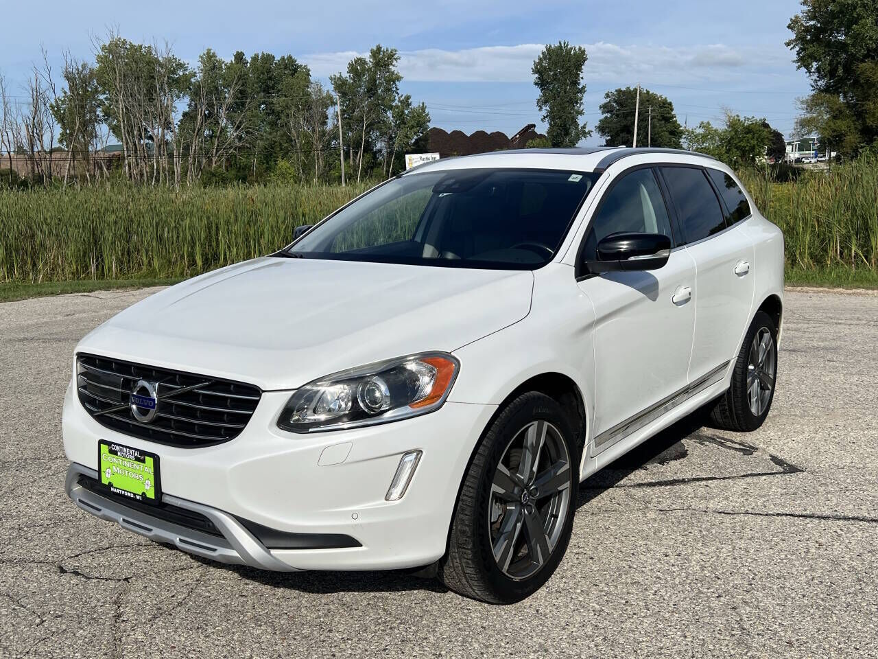 2017 VOLVO XC60
