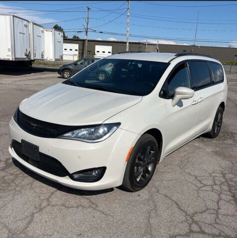 2020 CHRYSLER Pacifica
