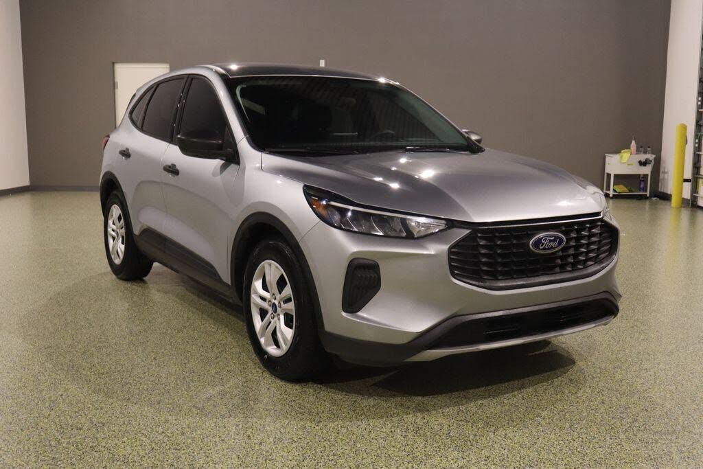 2023 FORD Escape