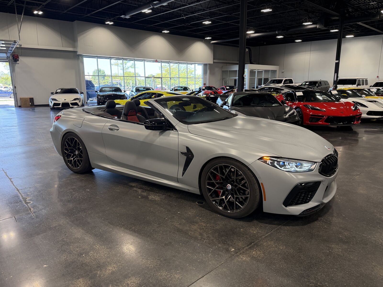 2023 BMW M8