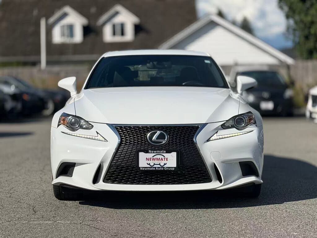 2016 Lexus IS
