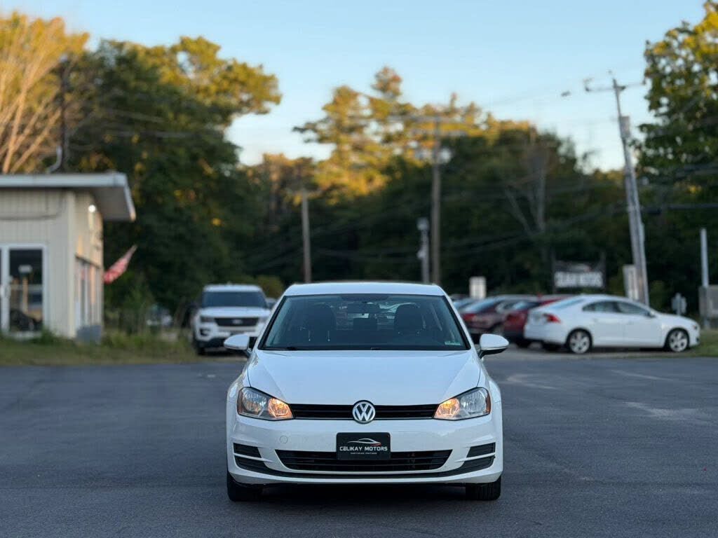 2016 VOLKSWAGEN Golf