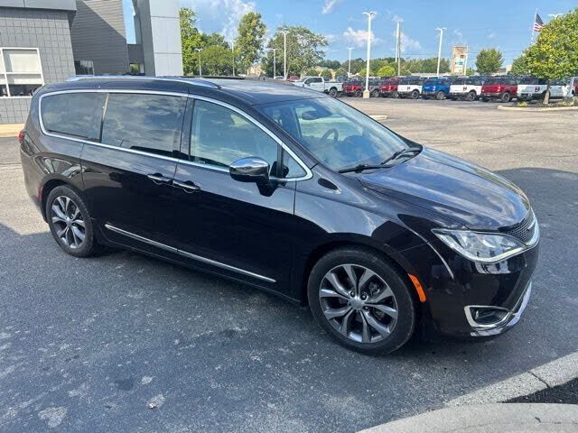 2017 CHRYSLER Pacifica