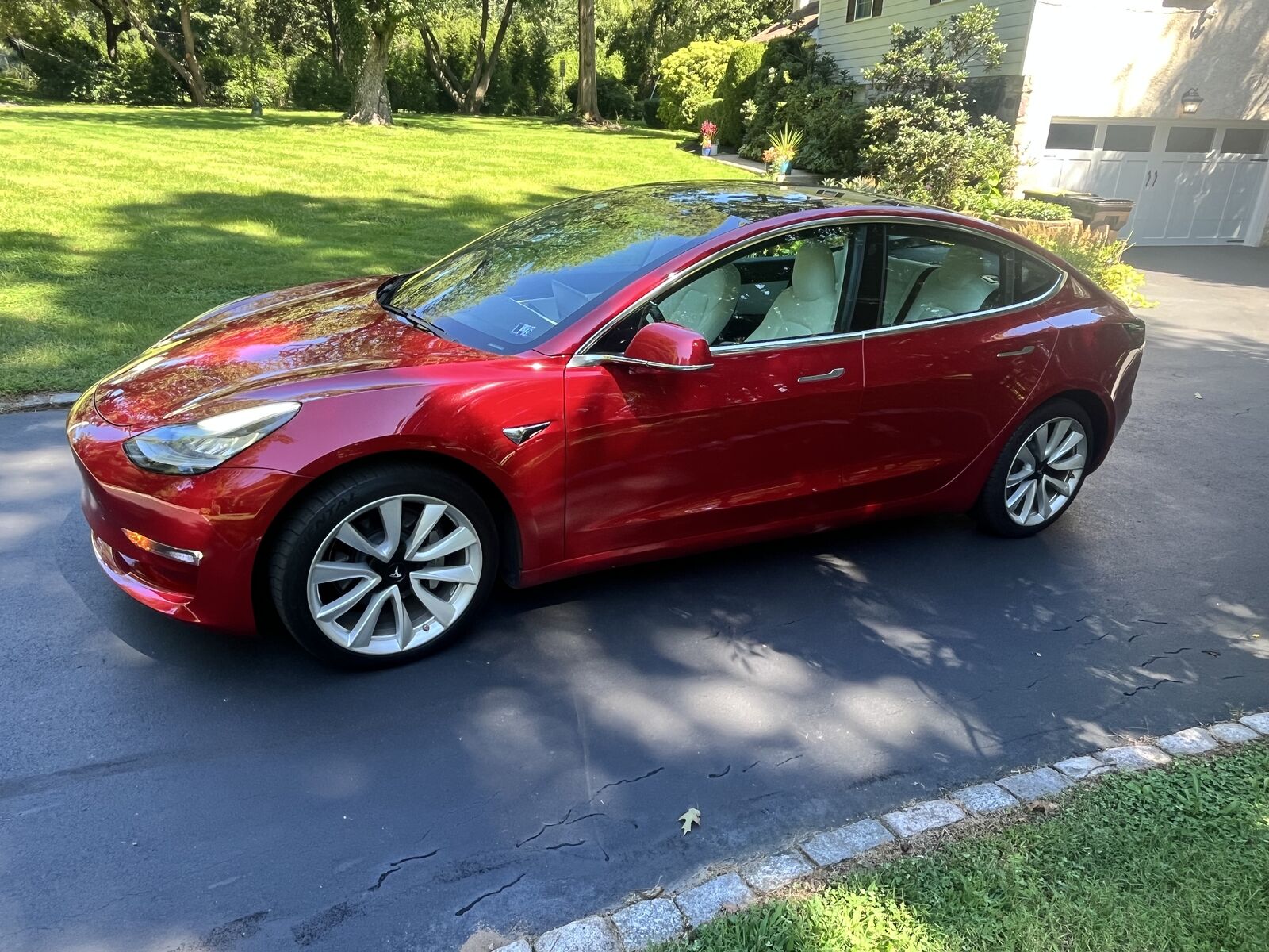 2020 TESLA Model 3