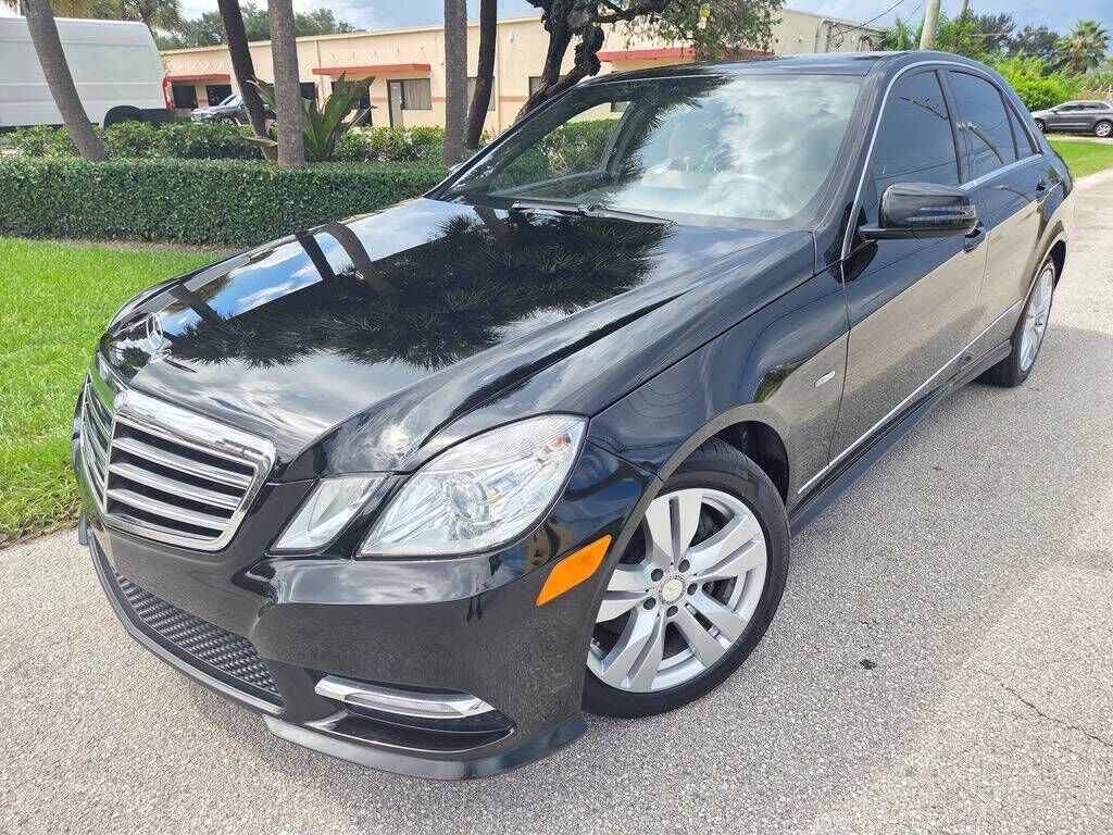 2012 MERCEDES-BENZ E-Class