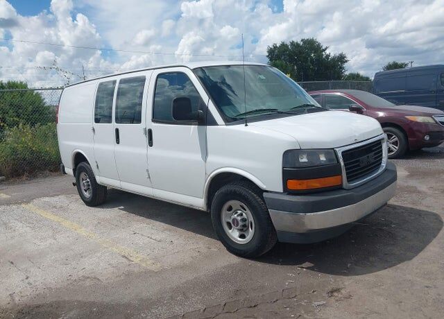 2017 GMC Savana