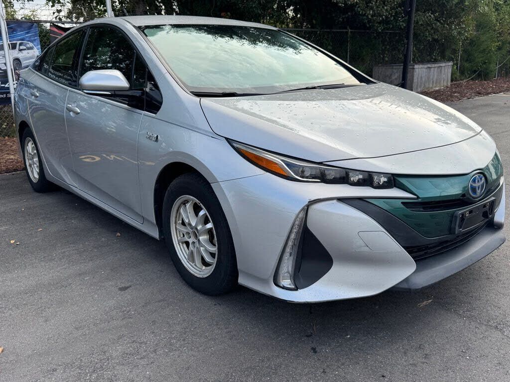 2018 TOYOTA Prius