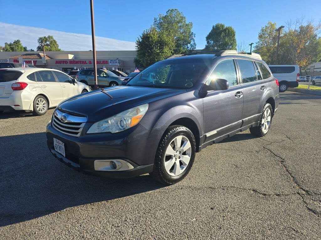 2011 SUBARU Outback