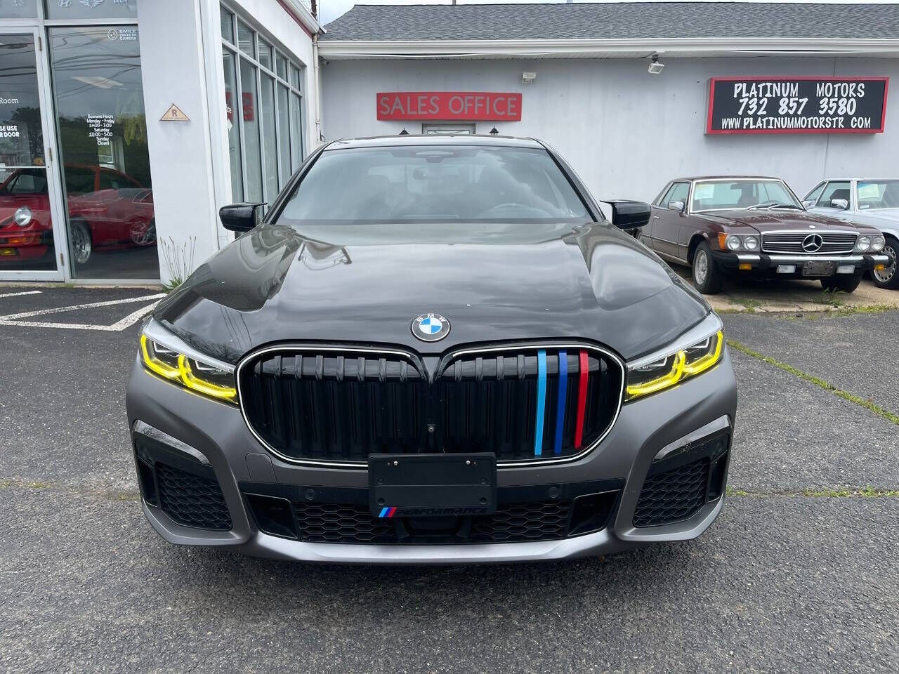 2022 BMW 750i