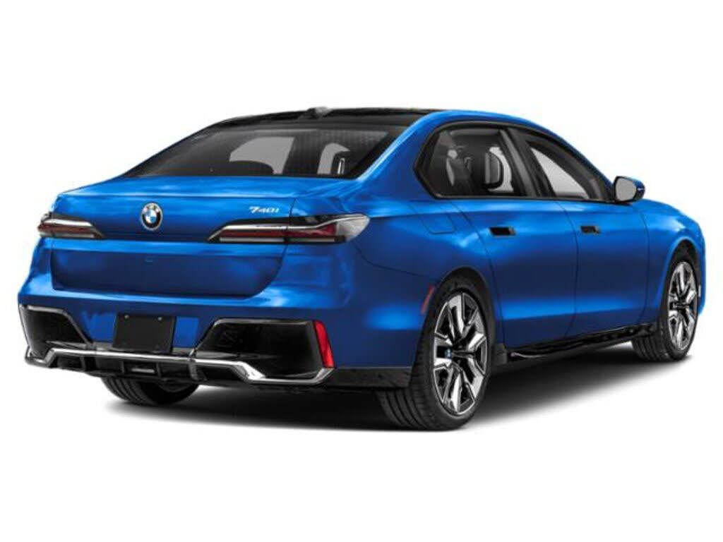 2023 BMW 740i
