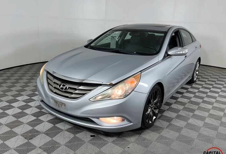 2011 HYUNDAI Sonata