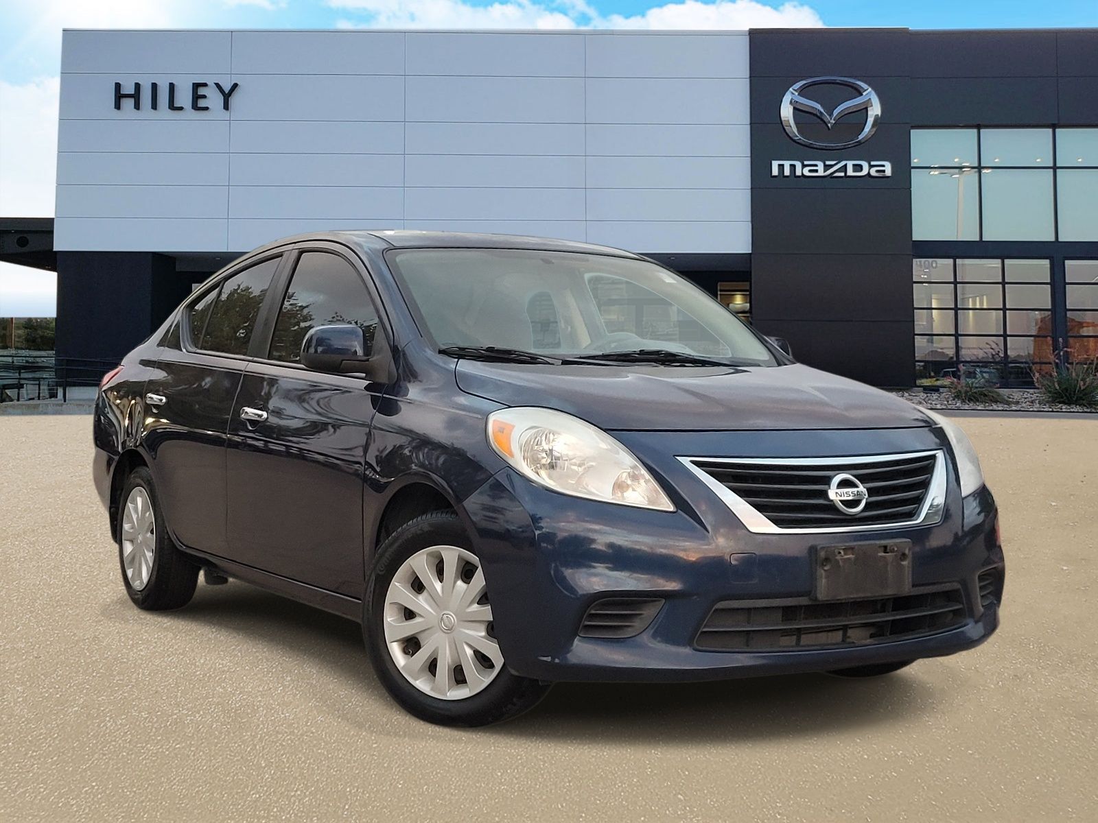 2013 NISSAN Versa
