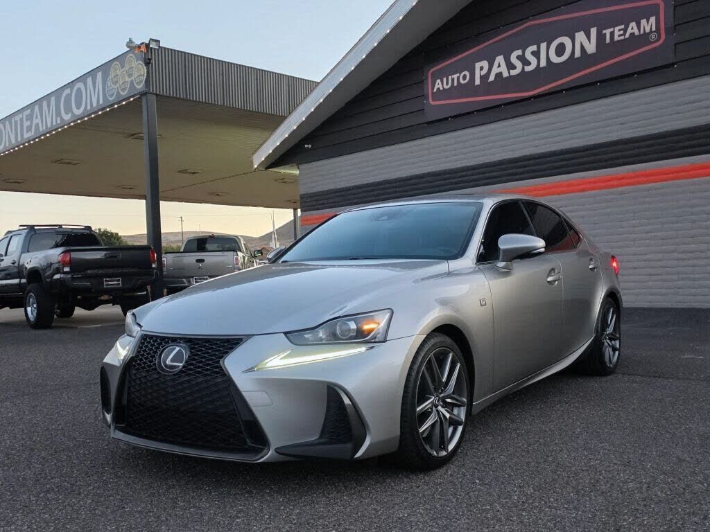 2017 LEXUS IS