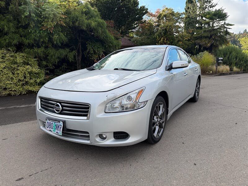 2012 NISSAN Maxima