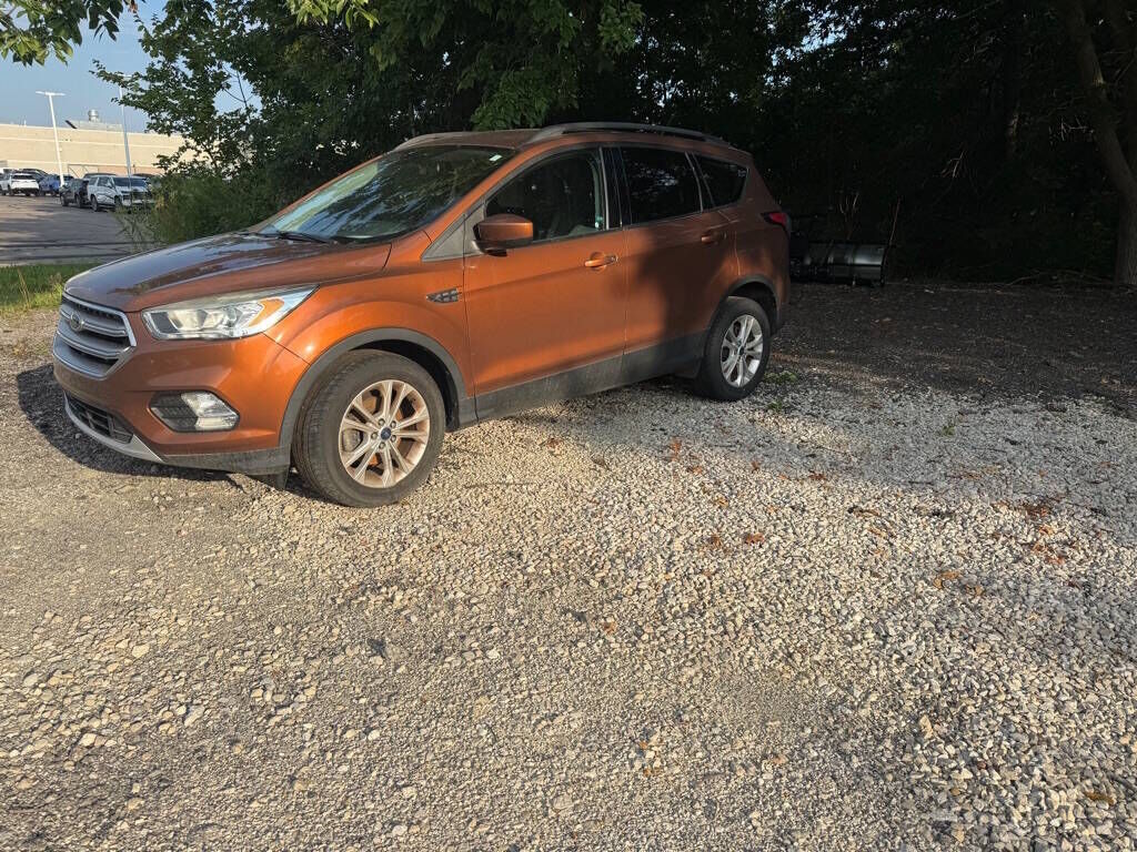 2017 FORD Escape