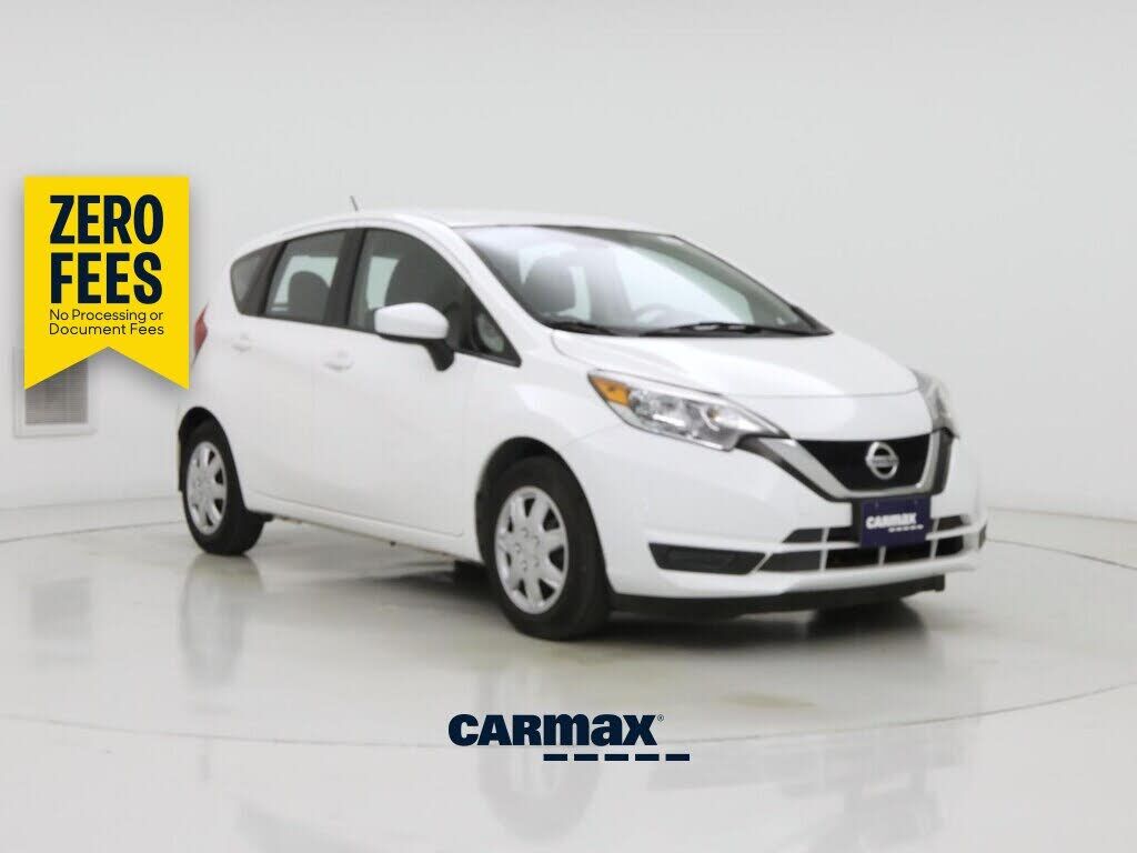 2017 NISSAN Versa