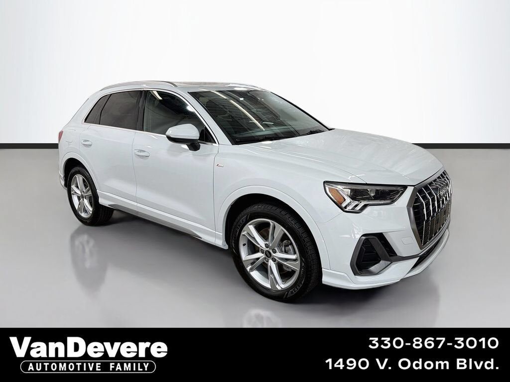 2022 AUDI Q3