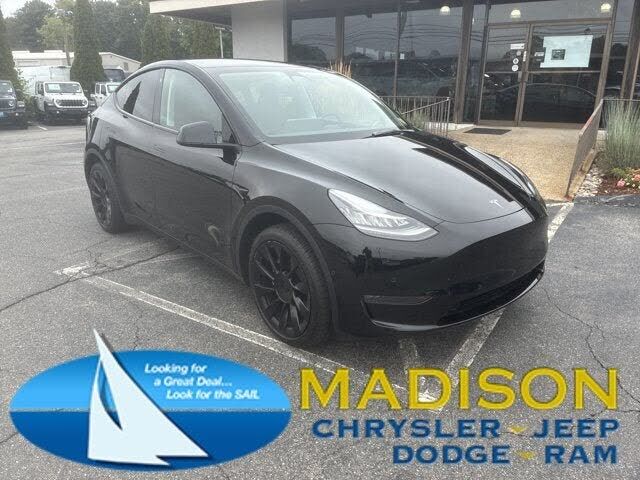 2022 TESLA Model Y