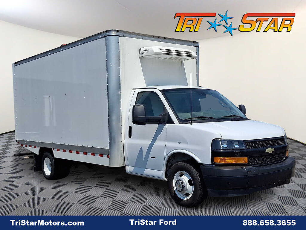 2024 CHEVROLET Express