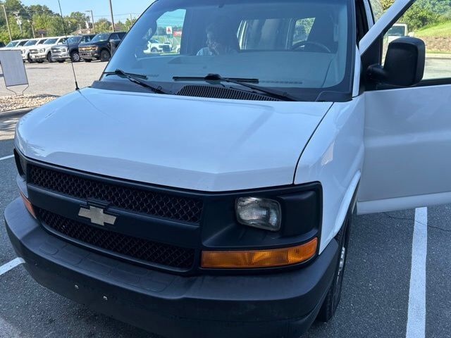 2017 CHEVROLET Express