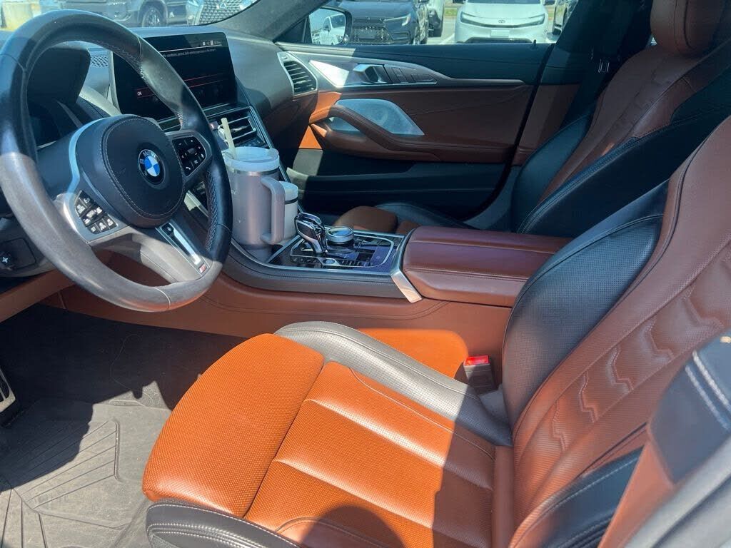 2023 BMW M850i