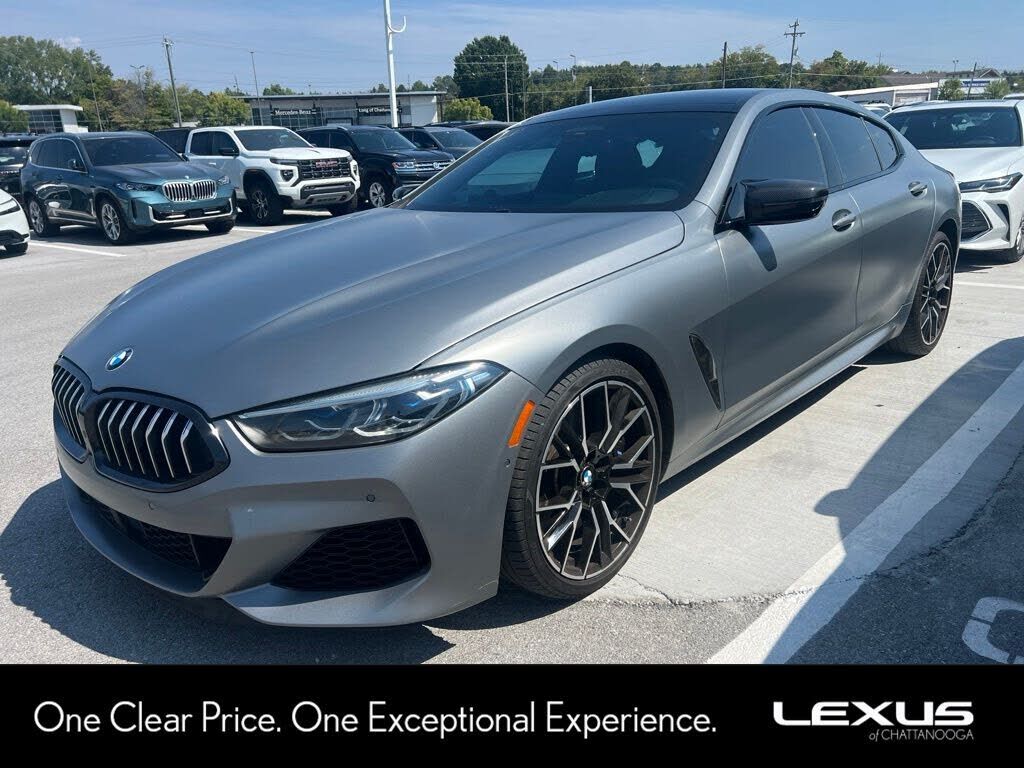 2023 BMW M8