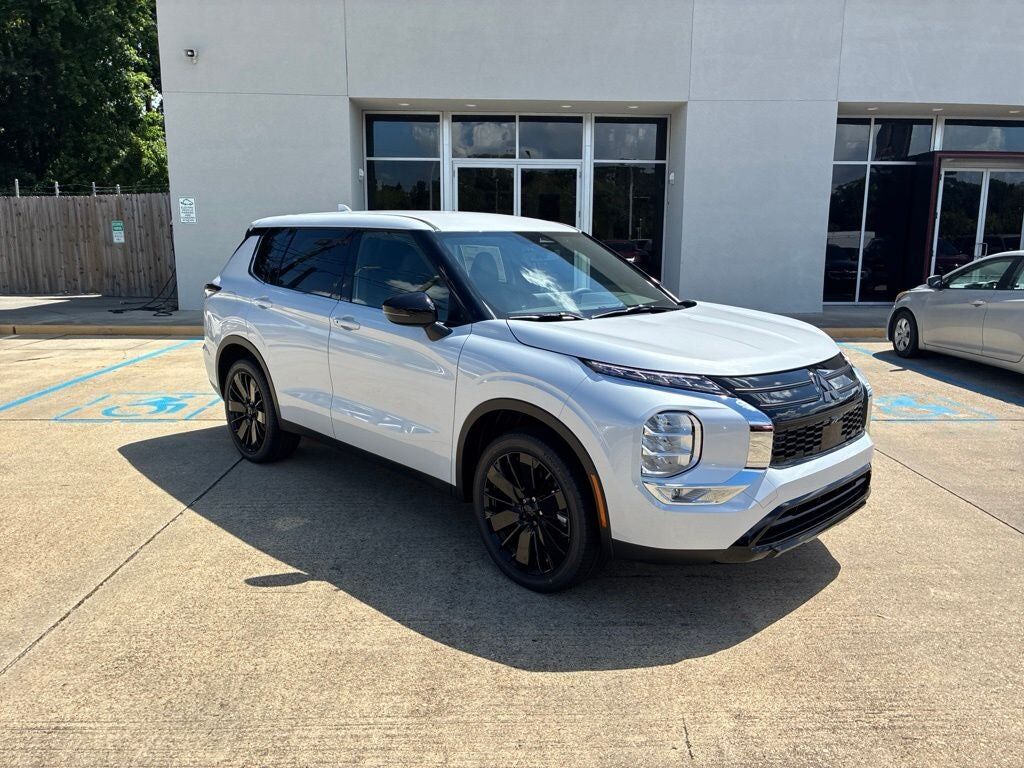2026 MITSUBISHI Outlander