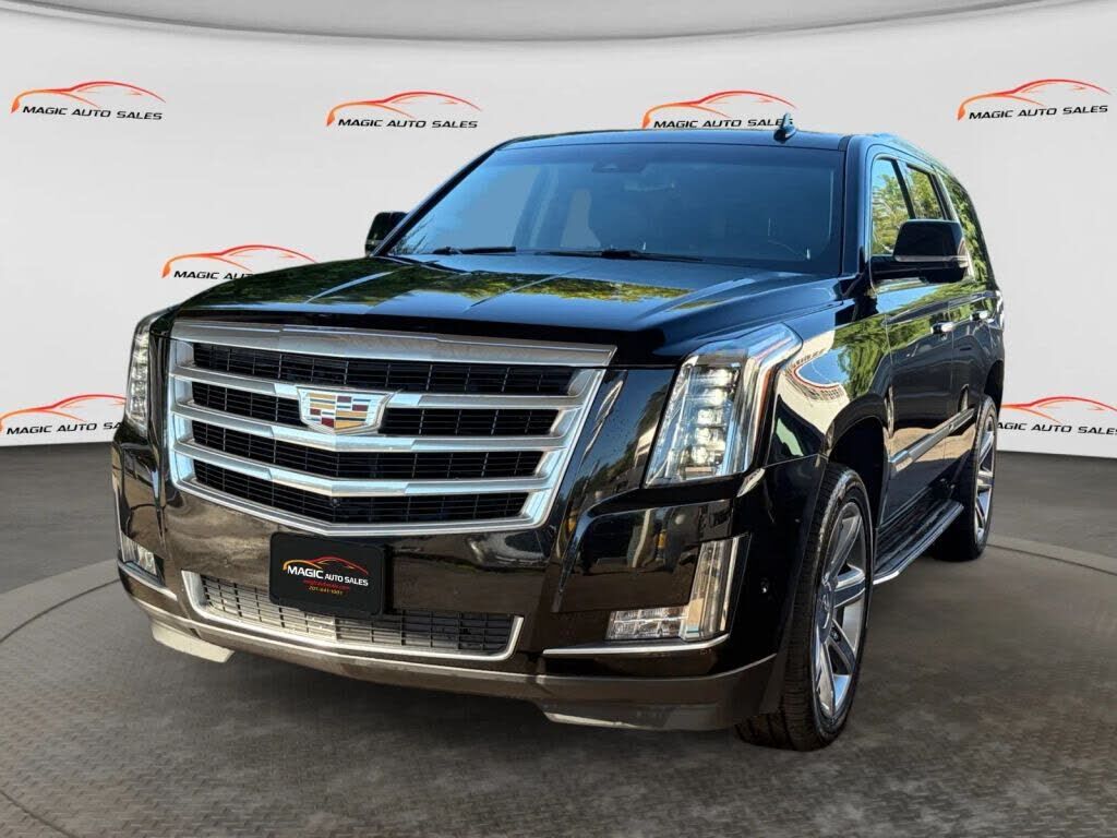 2017 CADILLAC Escalade
