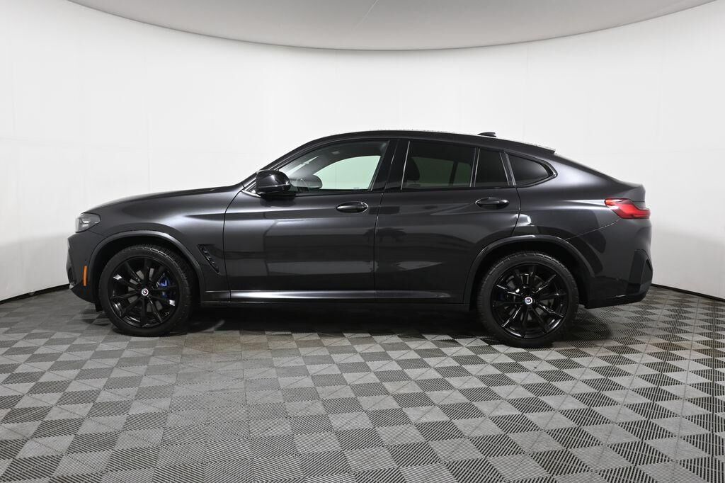 2023 BMW X4
