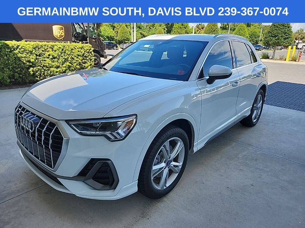 2022 Audi Q3