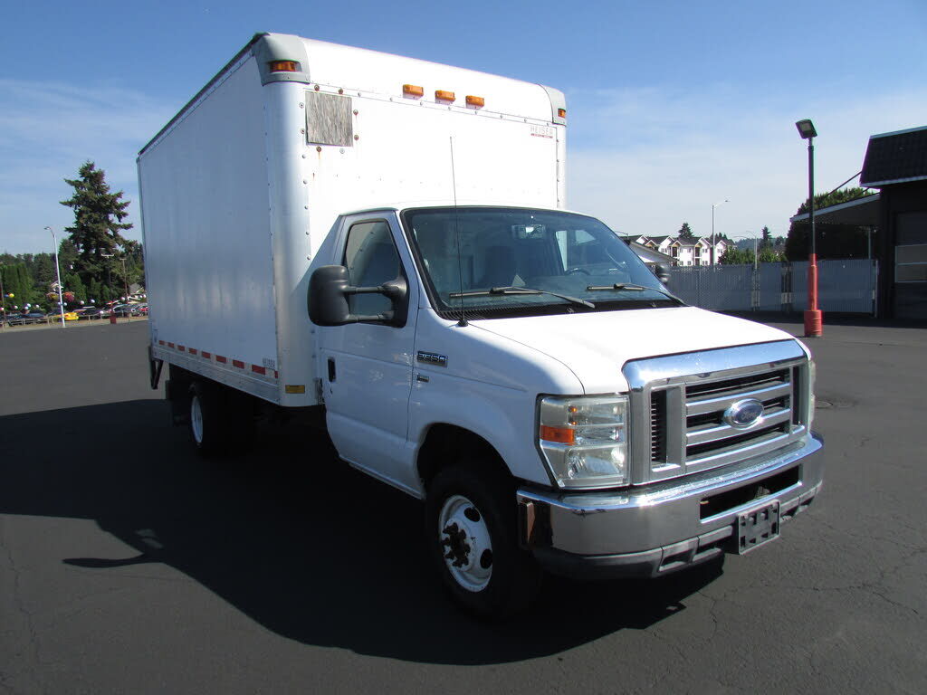 2010 FORD E-350